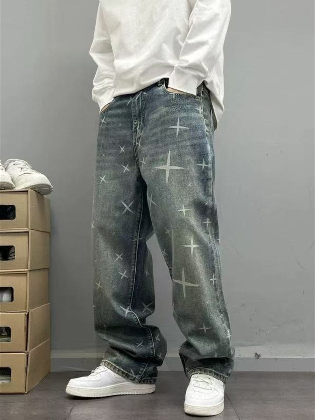 Vintage Star-Print Relaxed Straight-Leg Jeans