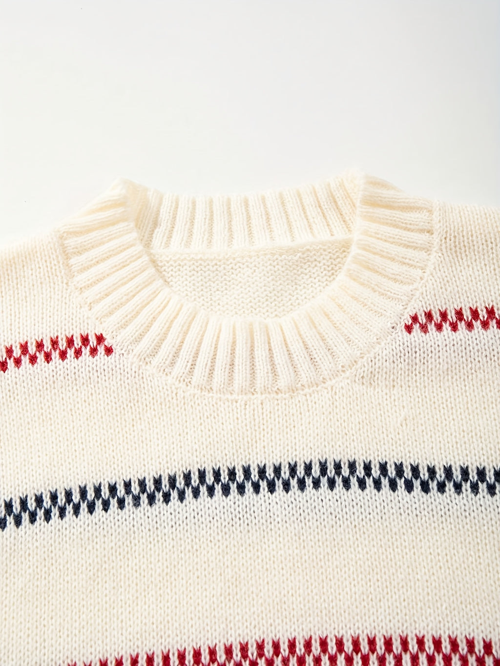 Cream Base Red & Navy Chevron Stripe Crewneck Knit Sweater