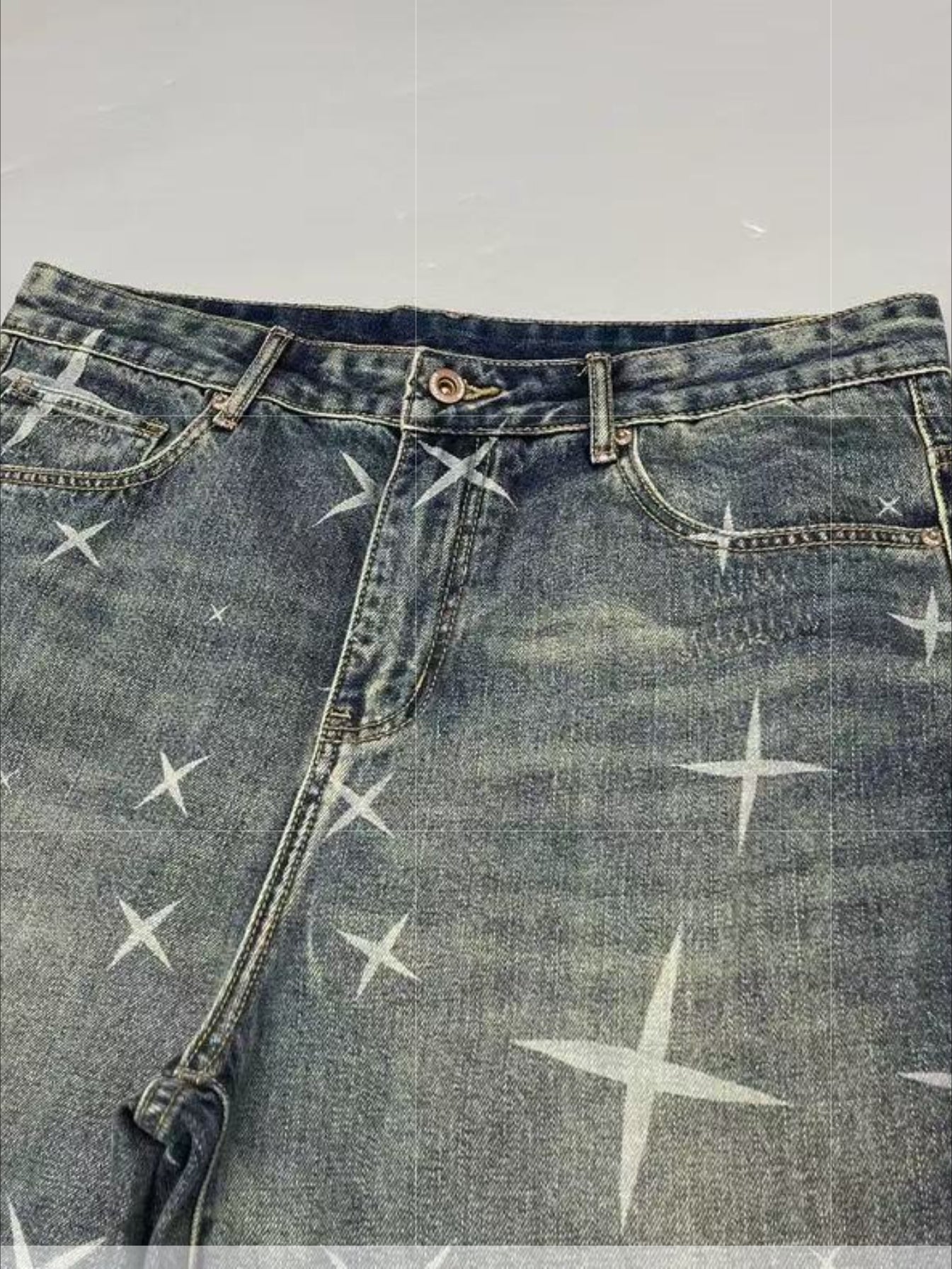 Vintage Star-Print Relaxed Straight-Leg Jeans